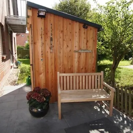 Inselparadies - Neubauwohnung Mit Grosser Terrasse, Strandkorb Und Garten. *