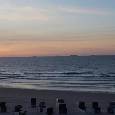 Inselparadies - Neubauwohnung Mit Grosser Terrasse, Strandkorb Und Garten. * Wangerooge