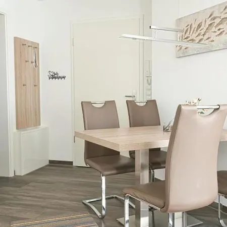 Inselparadies - Neubauwohnung Mit Grosser Terrasse, Strandkorb Und Garten. Wangerooge