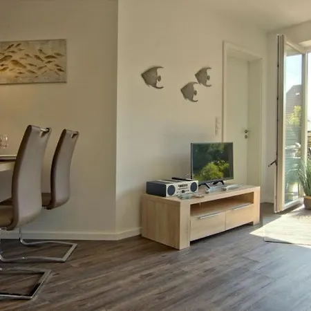 Inselparadies - Neubauwohnung Mit Grosser Terrasse, Strandkorb Und Garten. *
