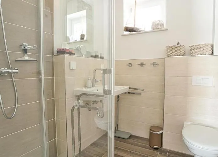 Inselparadies - Neubauwohnung Mit Grosser Terrasse, Strandkorb Und Garten. Апартаменты